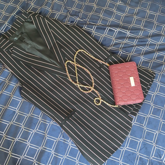 Street Wear - Picture 2 of 7